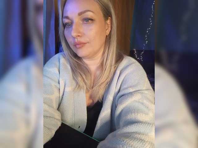 Tanysha-1's BongaCams show and profile