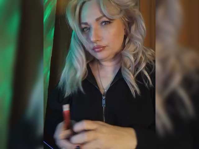 Tanysha-1's BongaCams show and profile