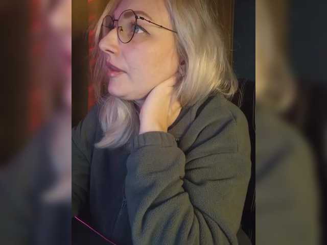 Tanysha-1's BongaCams show and profile