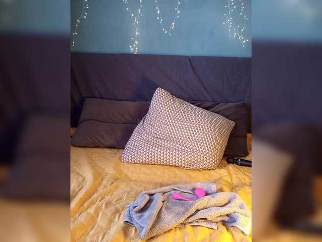 Tanysha-1's BongaCams show and profile