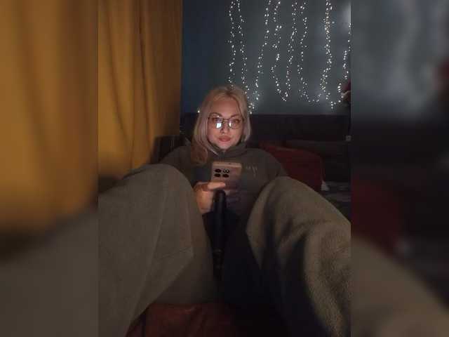 Tanysha-1's BongaCams show and profile