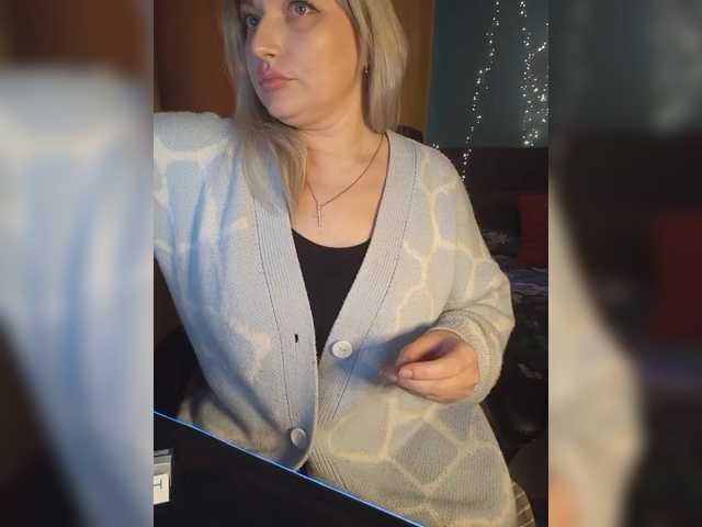 Tanysha-1's BongaCams show and profile