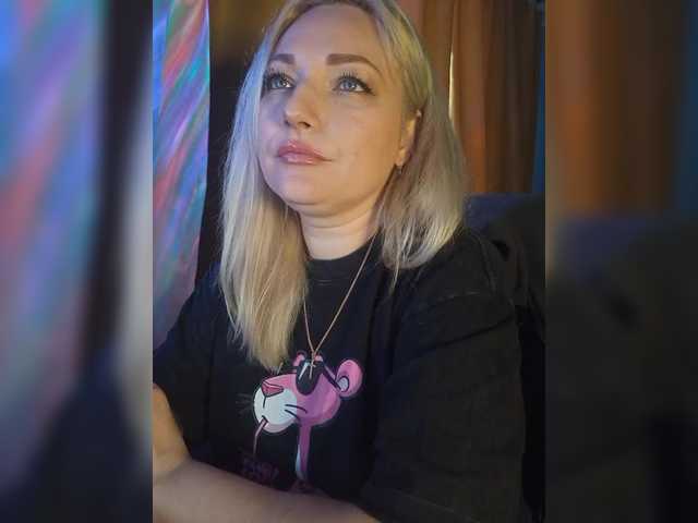 Tanysha-1's BongaCams show and profile