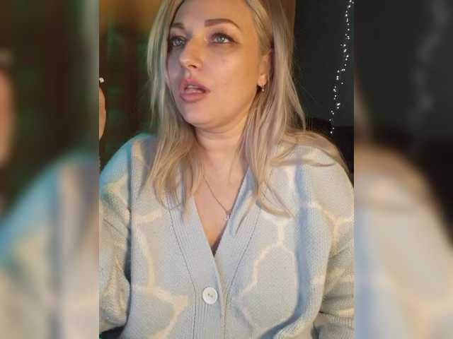 Tanysha-1's BongaCams show and profile