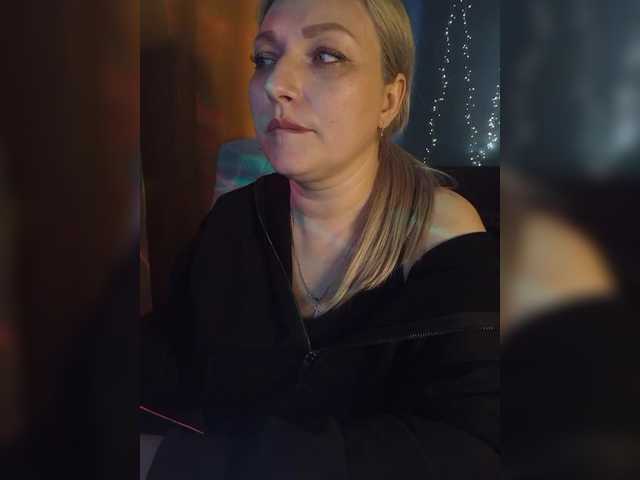 Tanysha-1's BongaCams show and profile