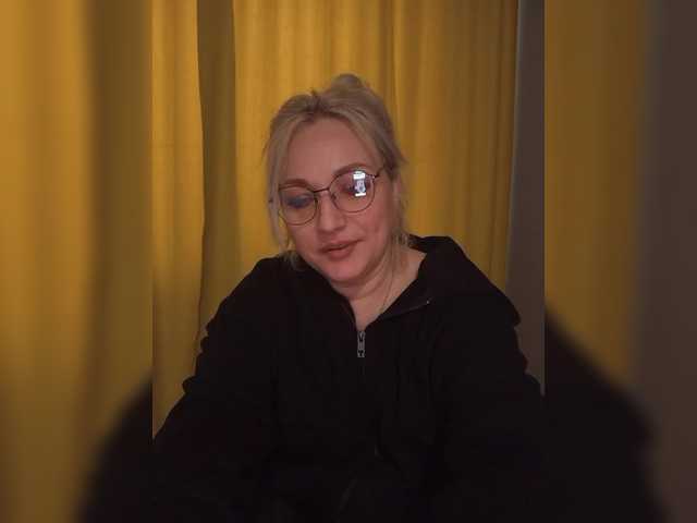 Tanysha-1's BongaCams show and profile