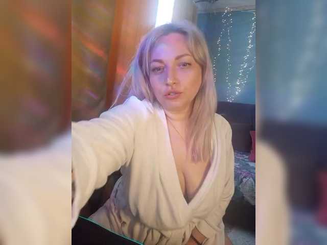 Tanysha-1's BongaCams show and profile