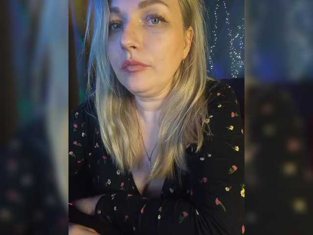 Tanysha-1's BongaCams show and profile