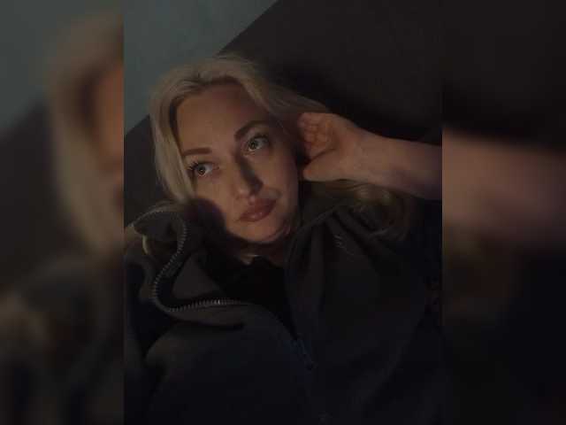 Tanysha-1's BongaCams show and profile