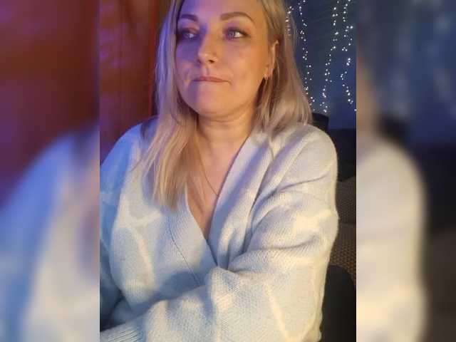 Tanysha-1's BongaCams show and profile