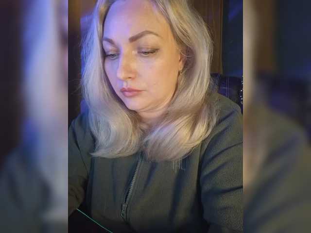 Tanysha-1's BongaCams show and profile