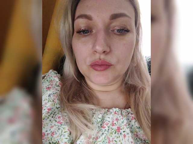 Tanysha-1's BongaCams show and profile