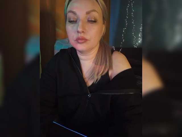 Tanysha-1's BongaCams show and profile