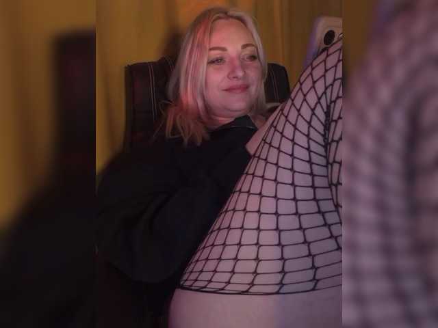 Tanysha-1's BongaCams show and profile