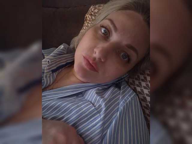 Tanysha-1's BongaCams show and profile