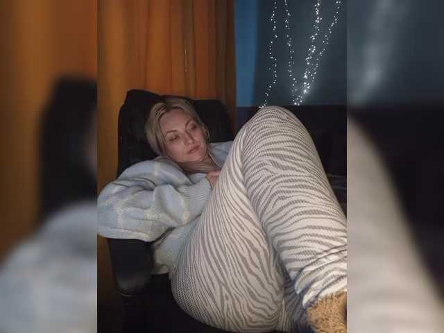 Tanysha-1's BongaCams show and profile