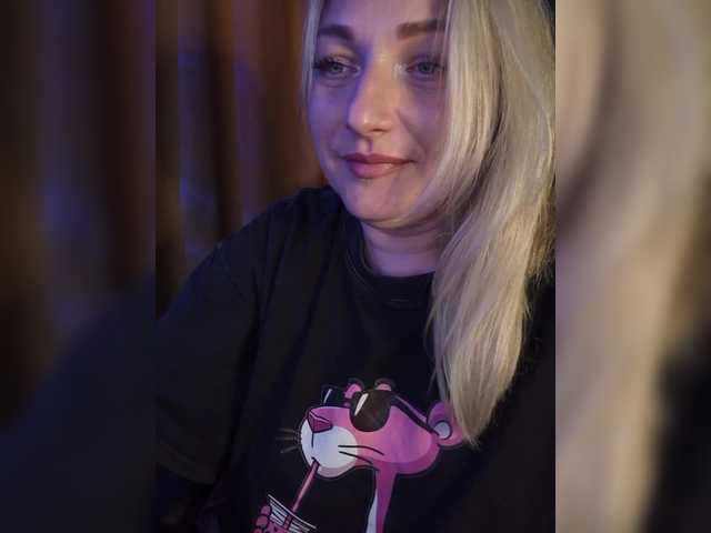 Tanysha-1's BongaCams show and profile