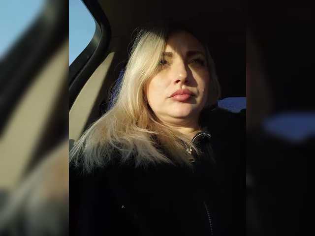 Tanysha-1's BongaCams show and profile