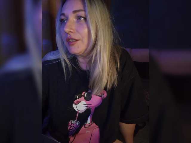 Tanysha-1's BongaCams show and profile