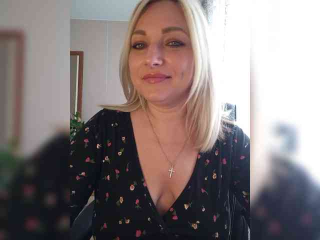 Tanysha-1 webcam