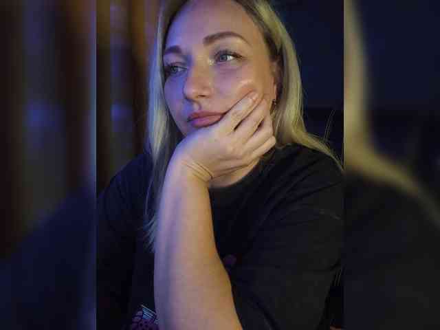 Tanysha-1 Live Webcam on BongaCams