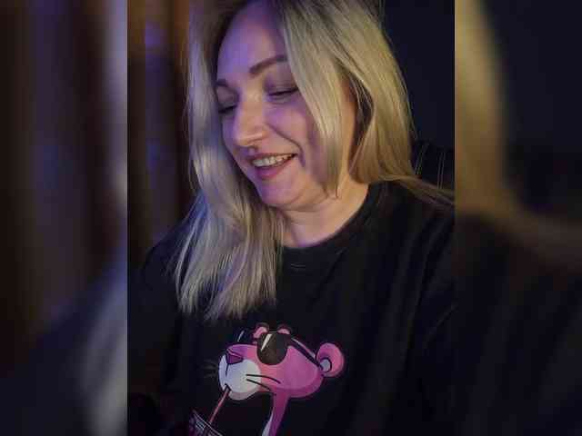 Tanysha-1 Live Webcam on BongaCams