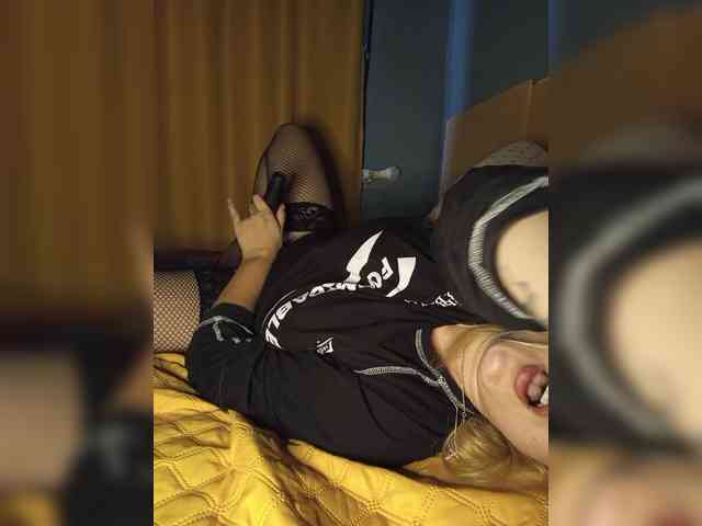 Tanysha-1 webcam