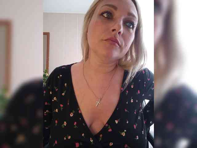 Tanysha-1 webcam