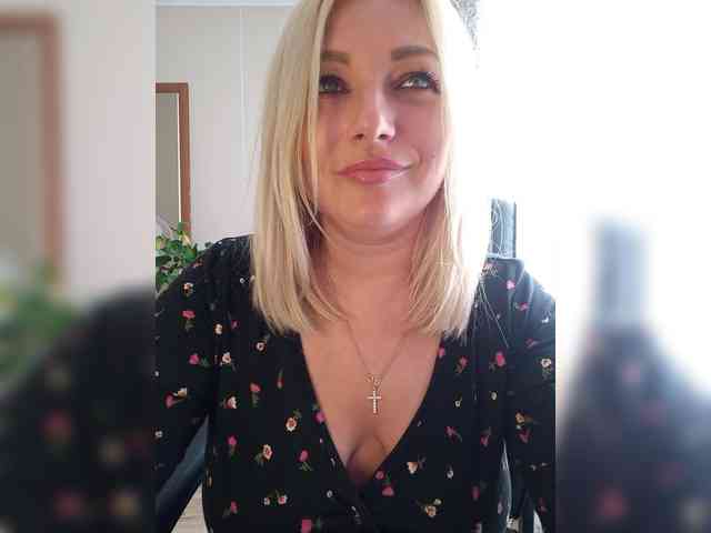 Tanysha-1 webcam