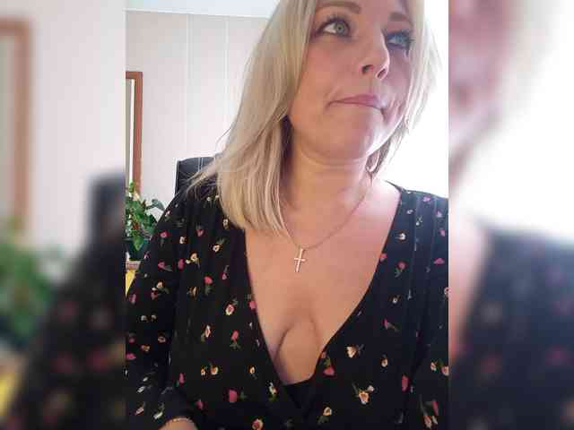 Tanysha-1 webcam