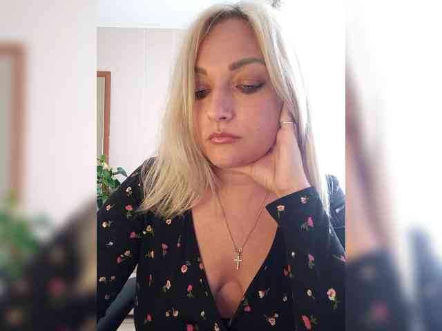 Tanysha-1 webcam