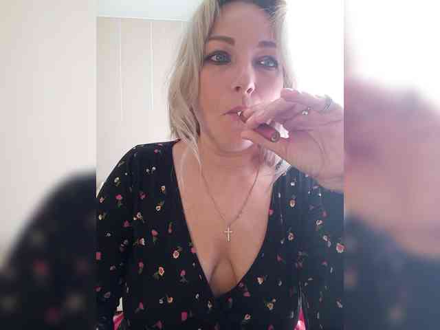 Tanysha-1 webcam