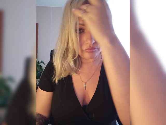 Tanysha-1 webcam