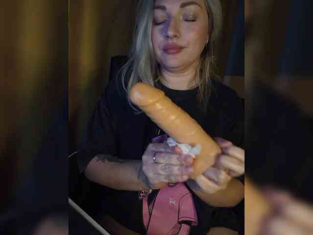 Tanysha-1 Live Webcam on {site_name}