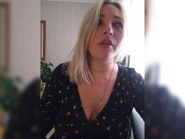 naked webcam Tanysha-1