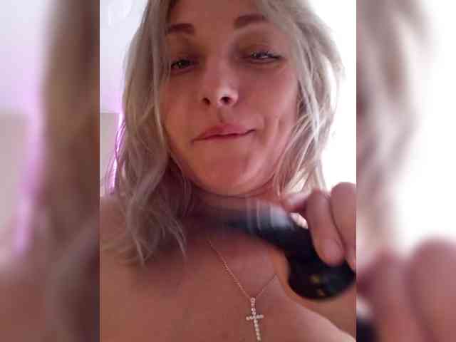 Tanysha-1 webcam