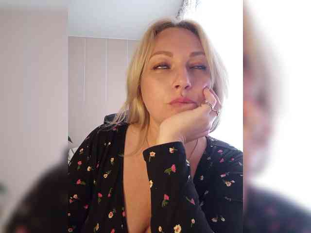 Tanysha-1 webcam