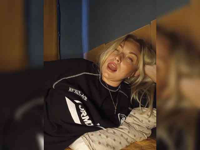 Tanysha-1 webcam