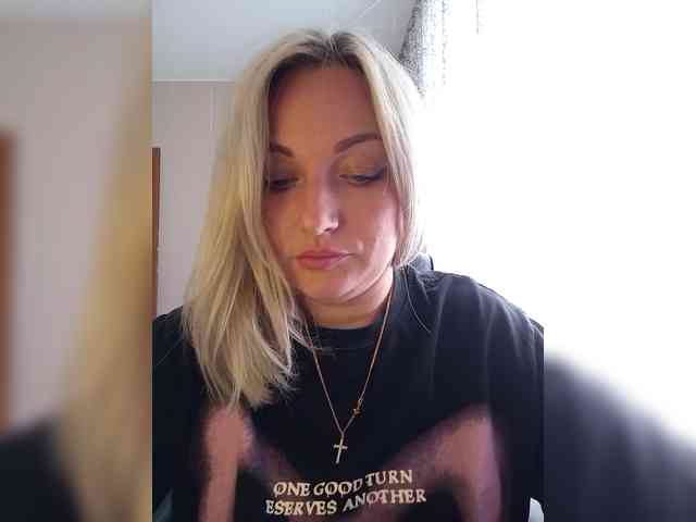 Tanysha-1 webcam