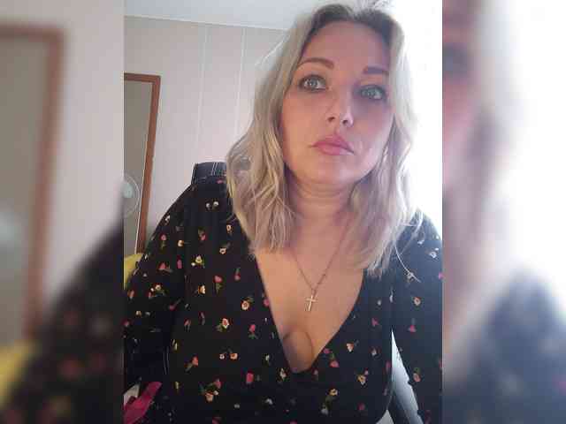 Tanysha-1 webcam