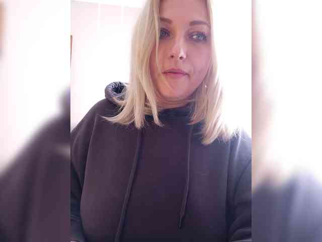 Tanysha-1 Live Webcam on BongaCams