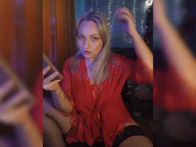 Tanysha-1 Live Webcam on BongaCams