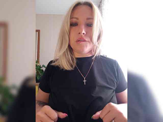 Tanysha-1 webcam