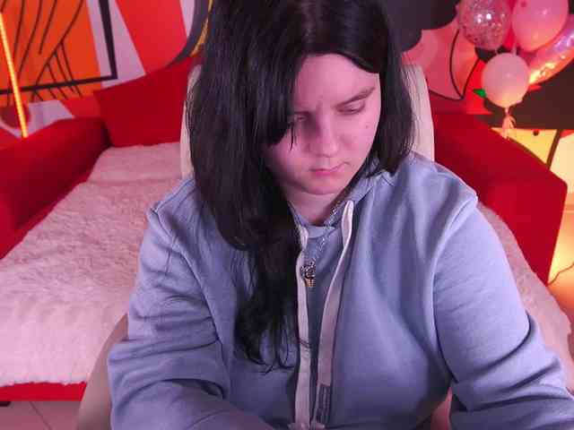 LittleShyy Live Webcam on BongaCams