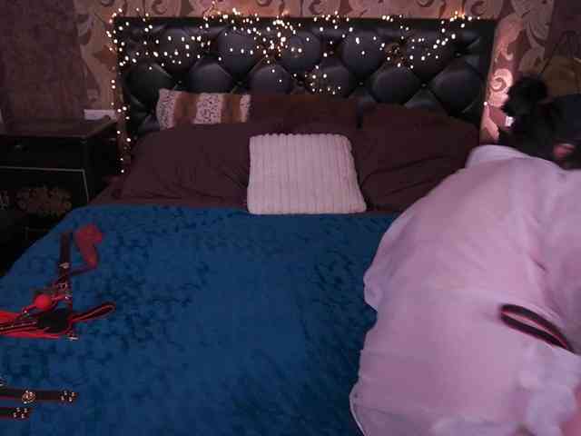 LittleShyy Live Webcam on BongaCams