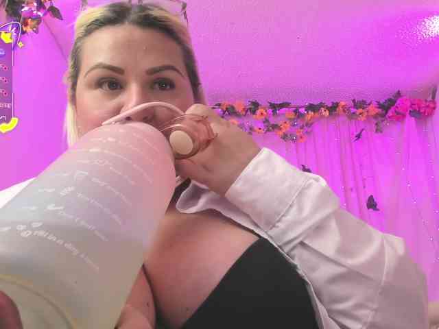 sweetbambi-23 webcam