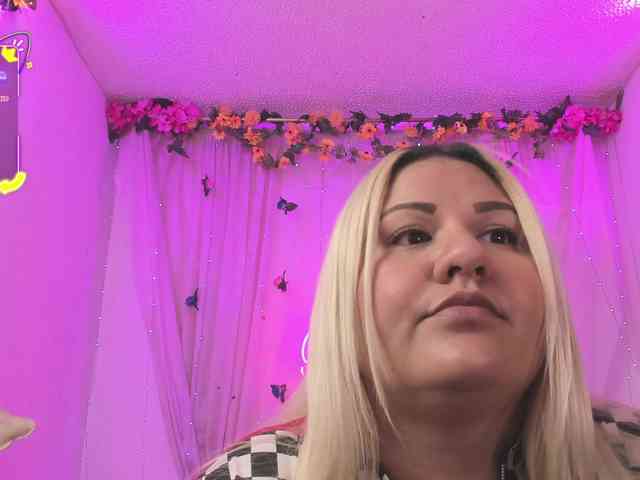 sweetbambi-23 webcam