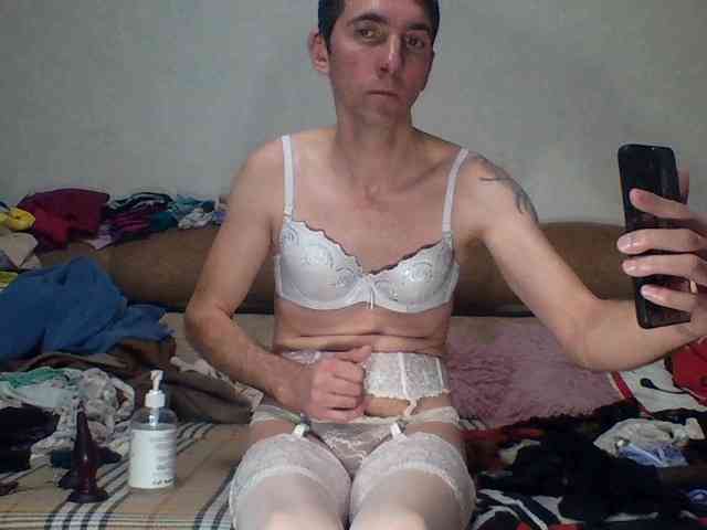 Evabipass1231 Live Webcam on BongaCams