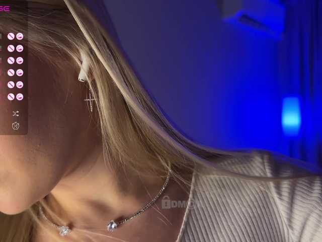 SOFICUMS's BongaCams show and profile