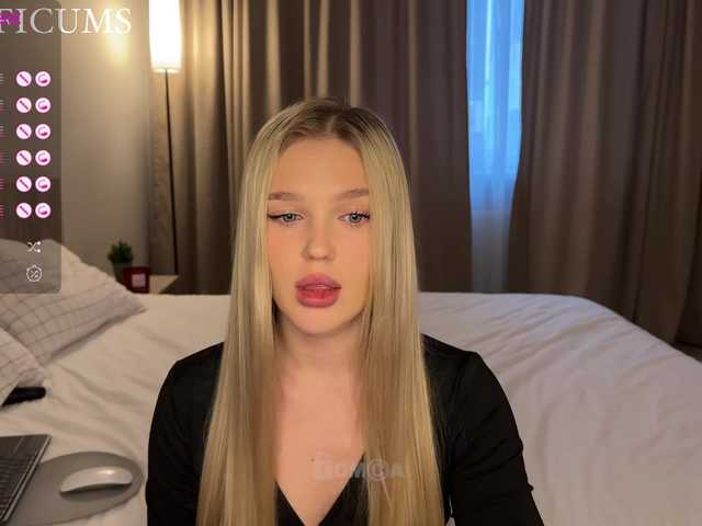 SOFICUMS's BongaCams show and profile